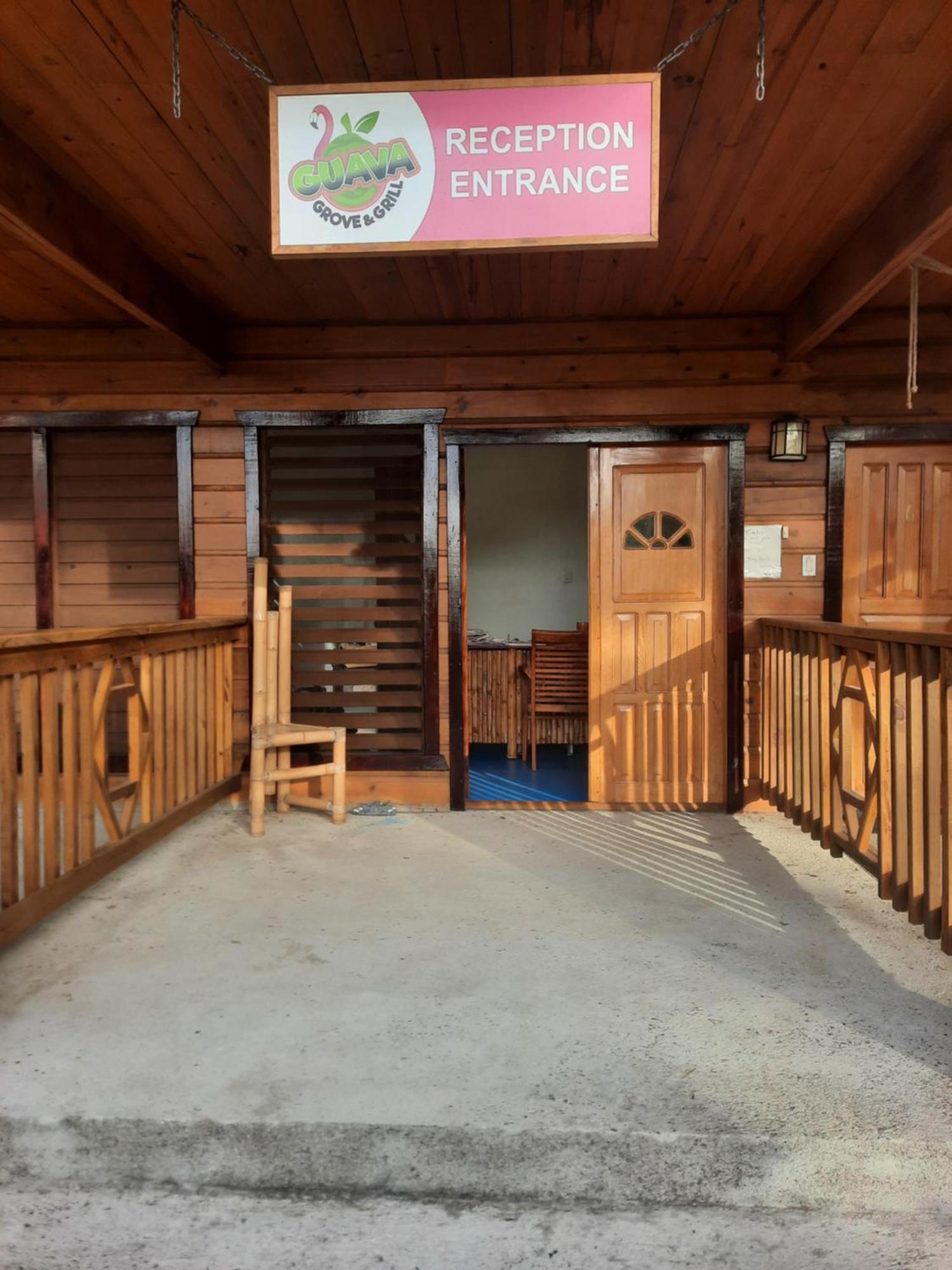 Guava Grove Resort & Villas Sandy Bay Exterior foto